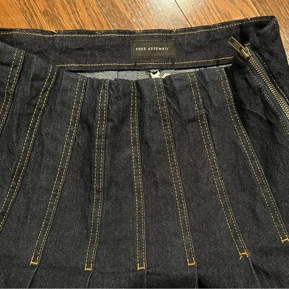 Denim Maxi Pleated Skirt - Picture 3 of 7